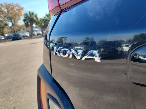 Used 2021 Hyundai Kona SEL w/ Cargo Package image 6