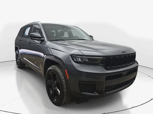 Used 2023 Jeep Grand Cherokee L Laredo AWD/4WD image 3