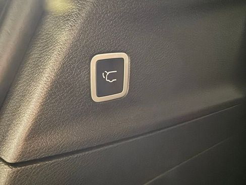 New 2026 Chrysler Pacifica Select FWD image 26