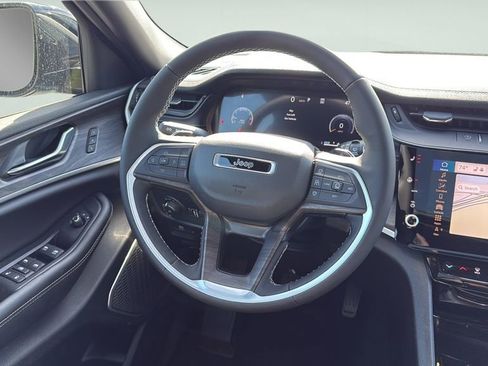 New 2026 Jeep Grand Cherokee L Limited AWD/4WD image 16