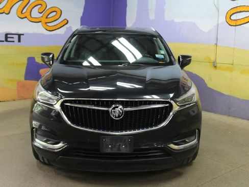 Used 2019 Buick Enclave Premium w/ Experience Buick Package AWD/4WD image 3