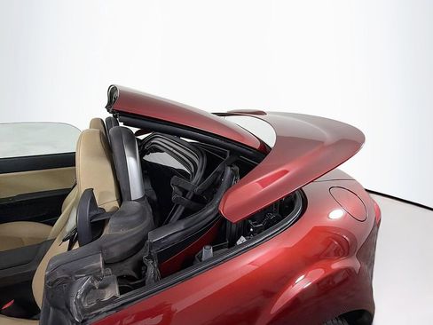 Used 2011 MAZDA MX-5 Miata Grand Touring w/ Premium Pkg RWD image 23