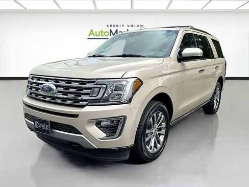 Used 2018 Ford Expedition Limited w/ Equipment Group 301A AWD/4WD image 3