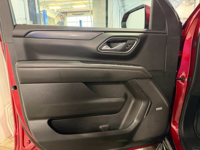 Used 2024 Chevrolet Tahoe RST w/ Luxury Package AWD/4WD image 15
