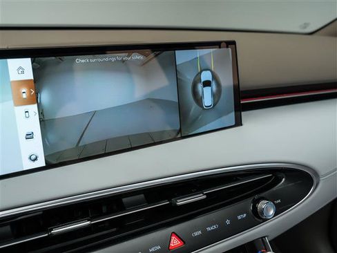 New 2026 Genesis GV70 2.5T Advanced AWD/4WD image 25
