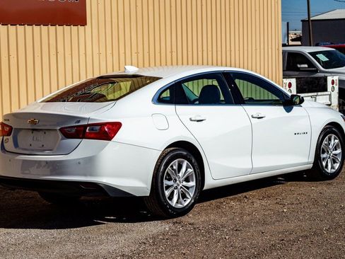 Used 2024 Chevrolet Malibu LT image 3