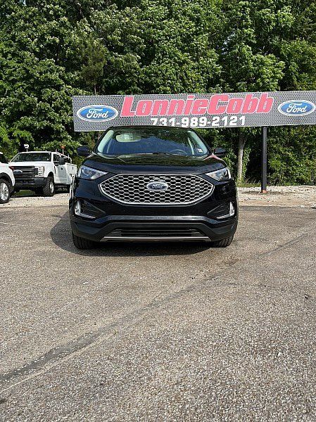 Used 2023 Ford Edge SEL w/ Convenience Package AWD/4WD image 2
