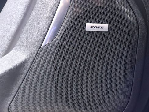 Used 2022 Chevrolet Suburban Z71 w/ Luxury Package image 29