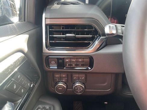 New 2026 GMC Yukon XL Denali w/ Sun & Power Step Package AWD/4WD image 13