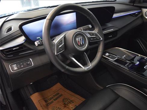 Used 2025 Buick Enclave Avenir w/ Trailering Package, 5000 lbs. image 17