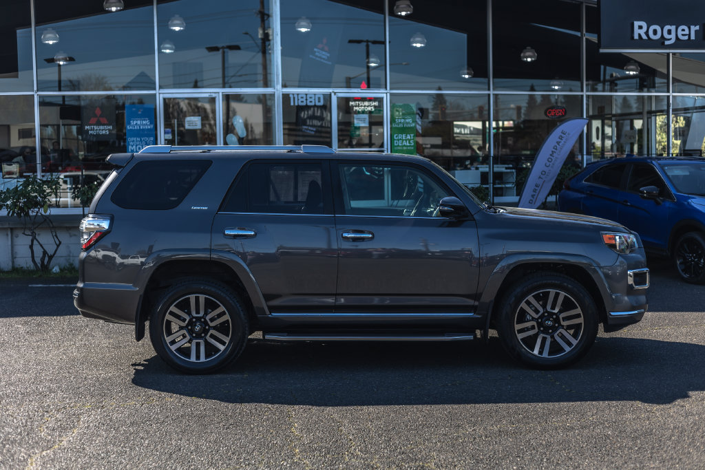 Used 2021 Toyota 4Runner Limited AWD/4WD image 7