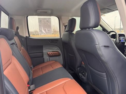 Used 2024 Ford Maverick Lariat image 27