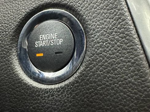 Used 2013 Cadillac SRX Luxury w/ Driver Awareness Package FWD image 14