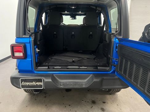 Used 2024 Jeep Wrangler Sport S image 23