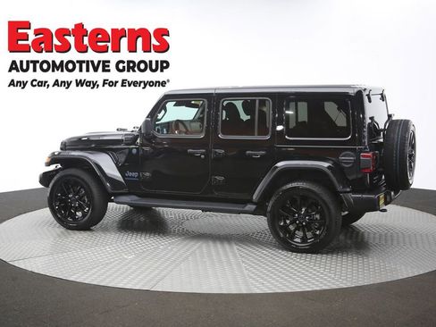 Used 2025 Jeep Wrangler Unlimited Sahara AWD/4WD image 63
