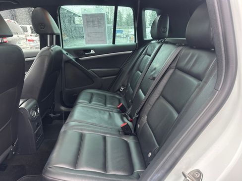 Used 2015 Volkswagen Tiguan R-Line image 10