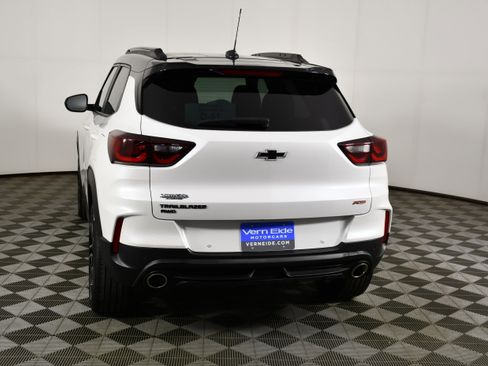 Used 2025 Chevrolet TrailBlazer RS w/ Convenience Package AWD/4WD image 7