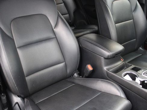 Used 2022 Kia Sportage EX FWD image 28