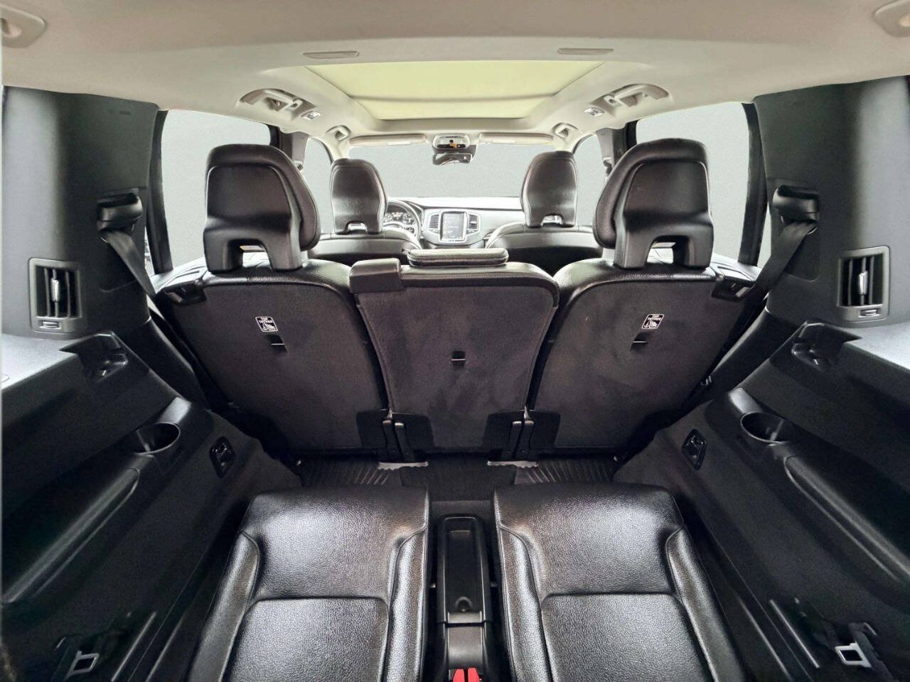 Used 2019 Volvo XC90 T6 Momentum w/ Protection Package Premier AWD/4WD image 8