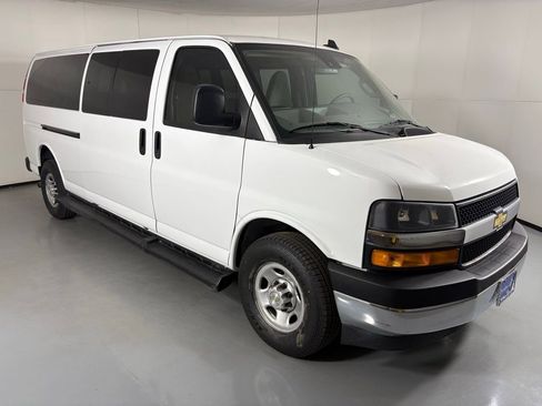 Used 2023 Chevrolet Express 3500 LT w/ LT Preferred Equipment Group image 2