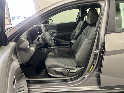 Used 2022 Hyundai Elantra SEL w/ Cargo Package FWD image 24