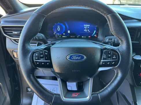 Used 2023 Ford Explorer ST AWD/4WD image 28