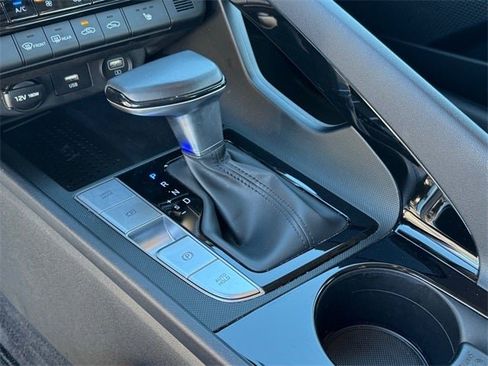 Used 2023 Hyundai Elantra SEL w/ Convenience Package image 19