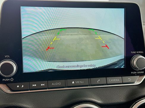 Used 2025 Nissan Sentra SV image 22