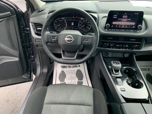 Used 2026 Nissan Rogue SV w/ Cold Weather Package FWD image 25