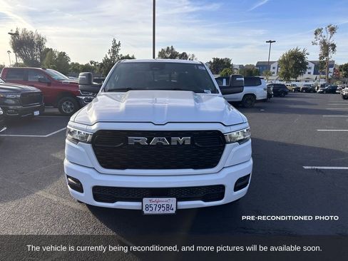 Used 2025 RAM 1500 Big Horn AWD/4WD image 9