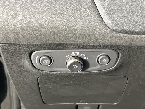 Used 2022 Buick Encore GX Preferred w/ Cold Weather Comfort Package image 10