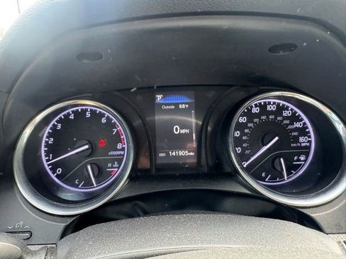 Used 2018 Toyota Camry LE FWD image 26