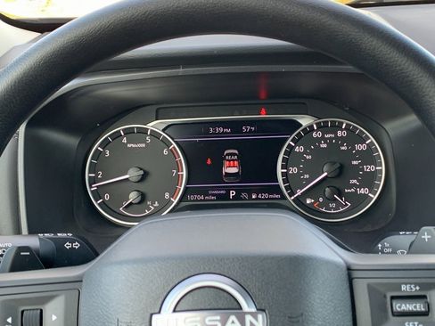 Used 2025 Nissan Rogue S image 9