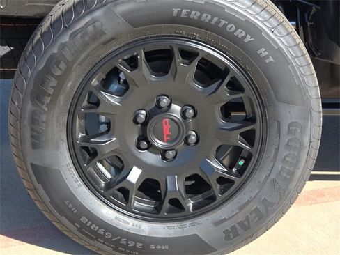 New 2025 Toyota Tacoma SR5 image 9