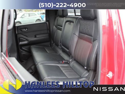 Used 2022 Nissan Frontier PRO-4X w/ Pro-4X Premium Package image 15