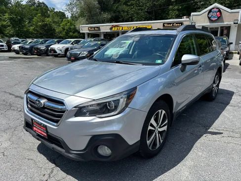 Used 2018 Subaru Outback 2.5i Limited AWD/4WD image 4