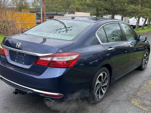 Used 2017 Honda Accord EX image 4