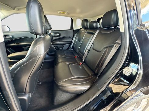 Used 2018 Jeep Compass Limited AWD/4WD image 27