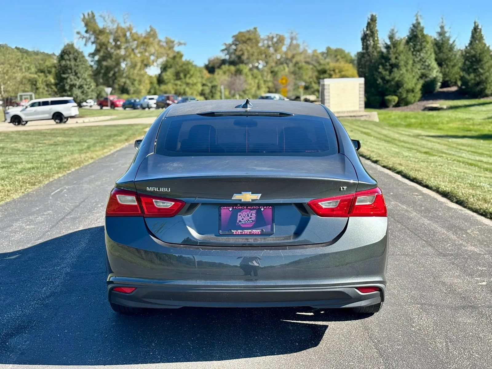 Used 2016 Chevrolet Malibu LT FWD image 7