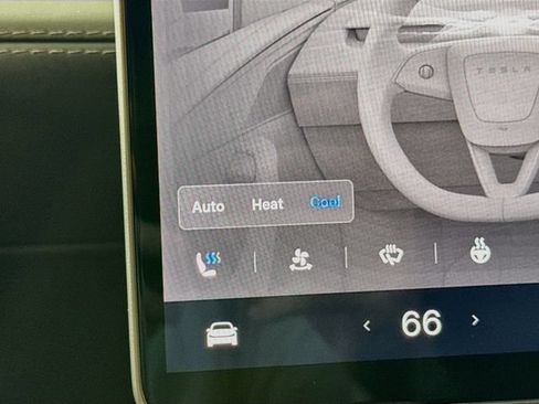 Used 2026 Tesla Model Y AWD image 31