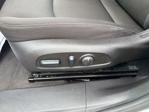 Used 2025 Chevrolet Malibu LT FWD image 18