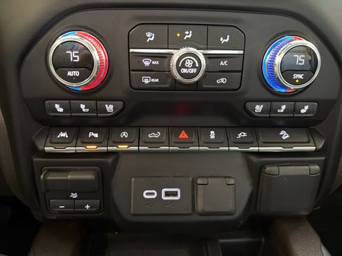 Used 2021 GMC Sierra 1500 SLT w/ SLT Premium Plus Package image 43