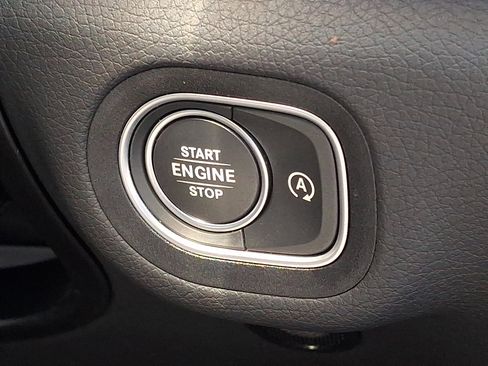 Certified 2025 Mercedes-Benz GLE 450 4MATIC image 26