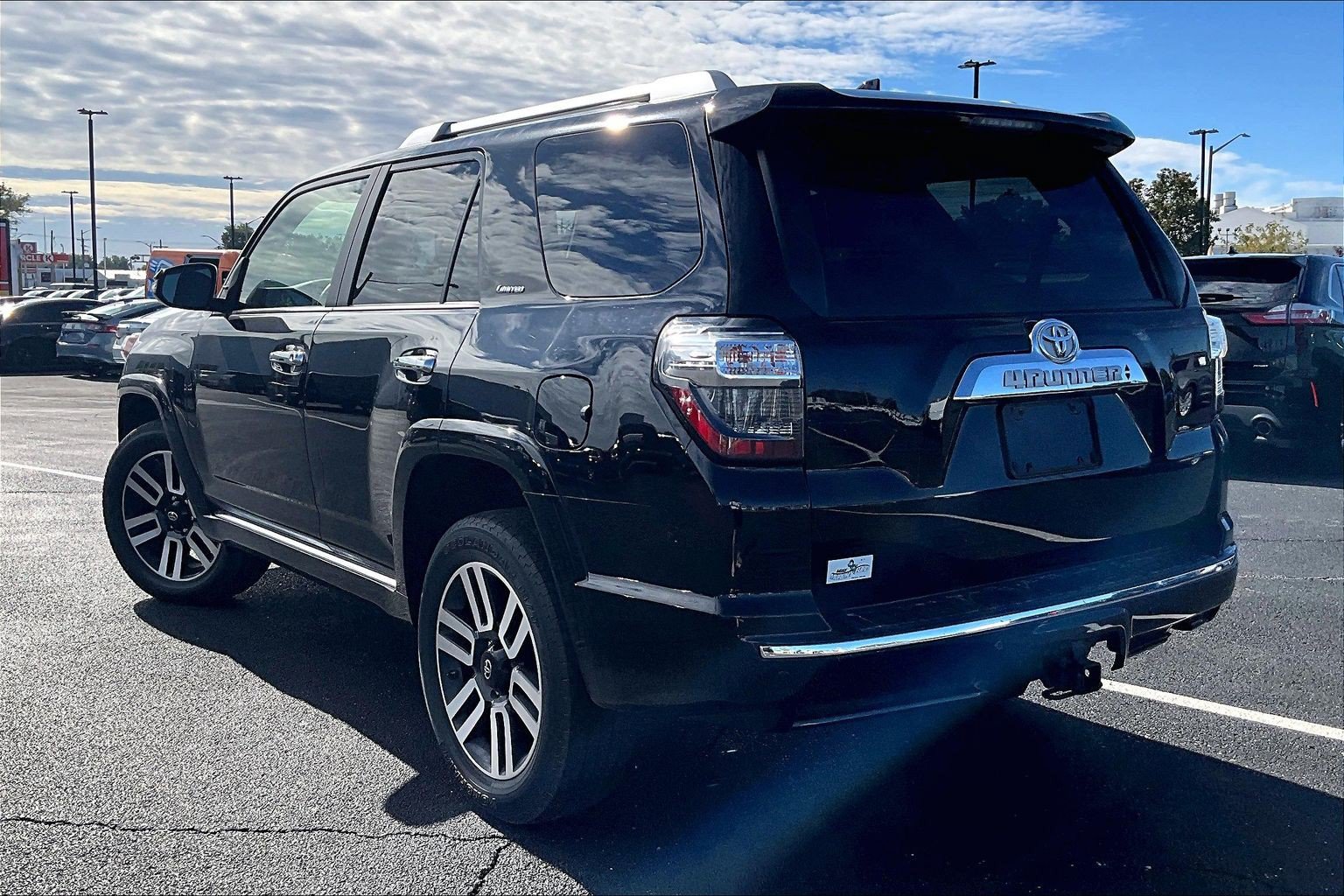 Used 2021 Toyota 4Runner Limited AWD/4WD image 6
