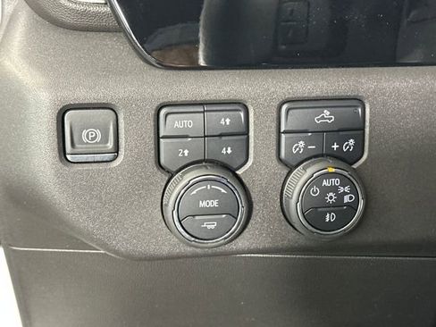 Used 2024 Chevrolet Silverado 1500 LT Trail Boss w/ Protection Package image 19