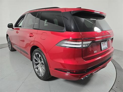 New 2025 Lincoln Aviator Premiere w/ Jet Appearance Package image 7