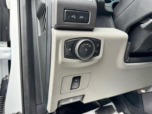 Used 2017 Ford F450 XLT w/ XLT Value Package AWD/4WD image 22