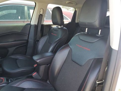 Used 2021 Jeep Compass Trailhawk image 21