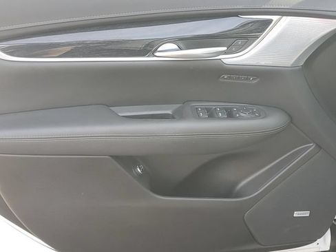 Certified 2023 Cadillac XT5 Premium Luxury w/ Technology Package AWD/4WD image 15