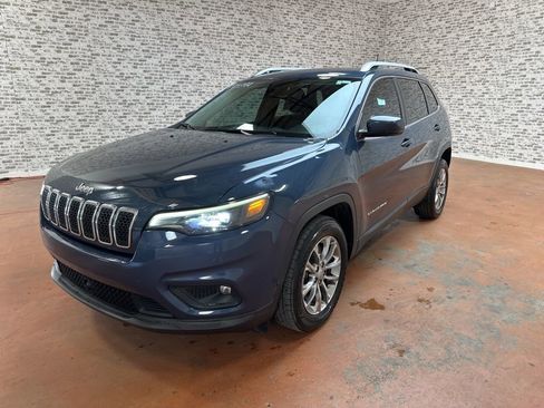 Used 2021 Jeep Cherokee Latitude Plus image 3